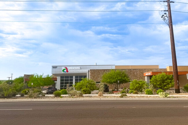 Photo - 3Bed/2Bath Home at I-17/Carefree Hwy! $219...