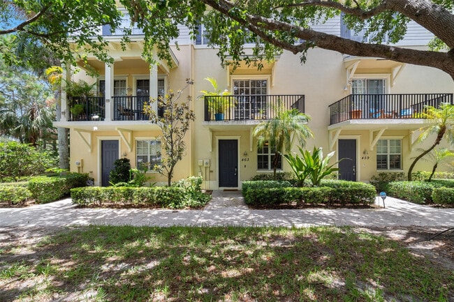 Building Photo - 463 School House Rd