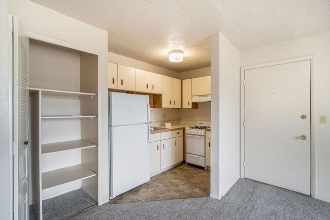 Wingate Apartments