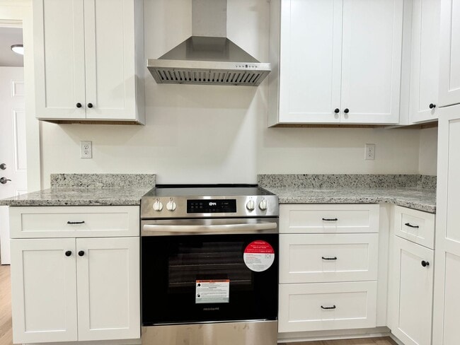 Photo - Renovated 3 BR Home in the Heart of Murfre...