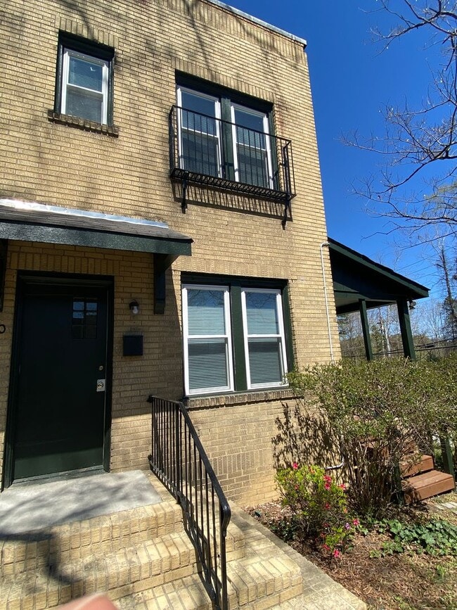 Photo - Huge Trinity Park Duplex with Office, Shared Fenced Yard and Adorable Porch! Unit B