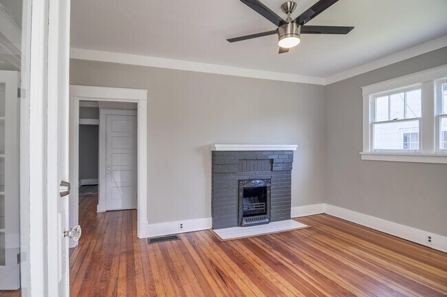 Photo - East Nashville Cottage!