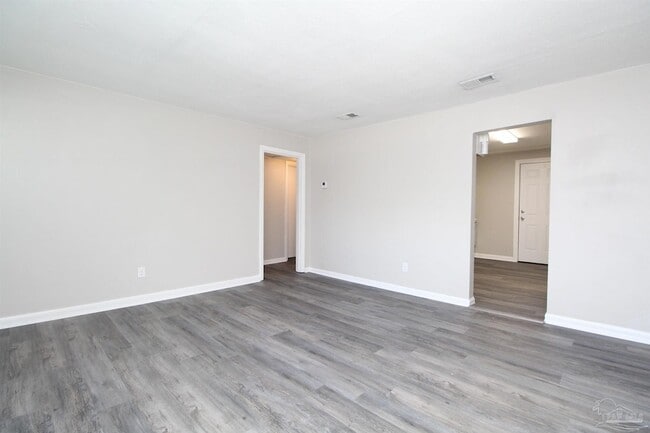 610 Herschel St