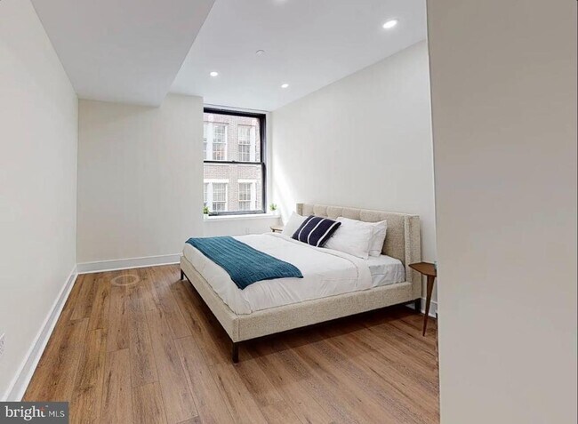 Photo - 150 S Independence Mall W Unit 714