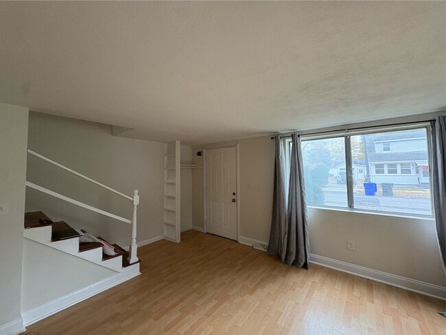 Photo - 63 Fisher St