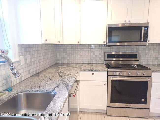 Photo - 241 Woodcrest Rd