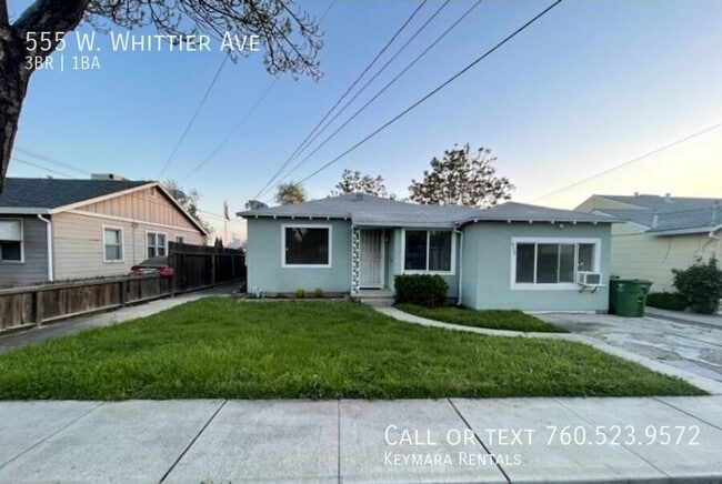 Photo - 555 W Whittier Ave