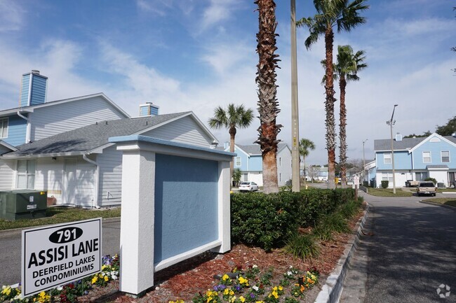 Building Photo - 2/1 Mayport Condo Near the Beach