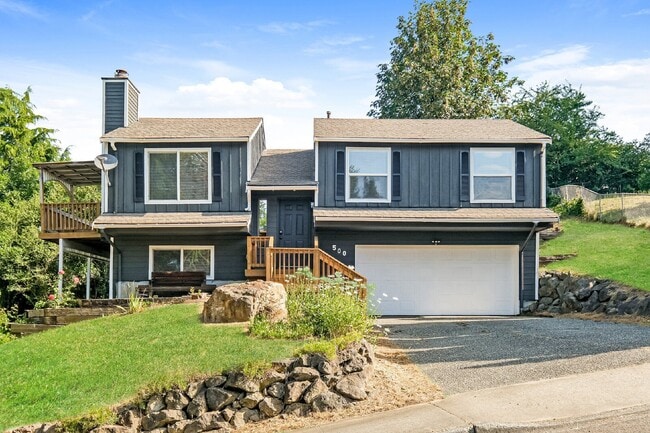 Building Photo - **Fully Remodeled 3+ Bedroom Home with Large Wraparound Deck – AVAILABLE NOW FOR RENT**