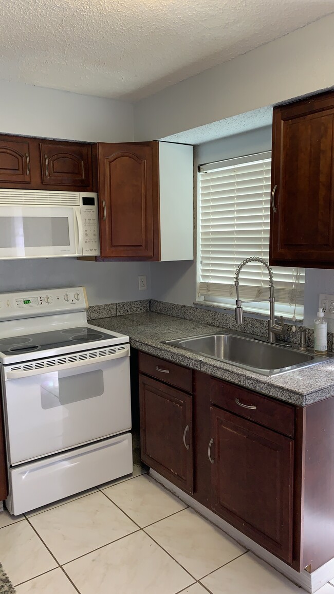 Photo - 2138 19th Ave SW