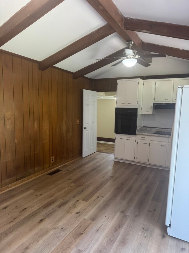Photo - 3004 Lytle Dr