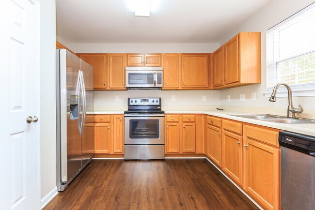 Photo - 5020 Wicklow Dr