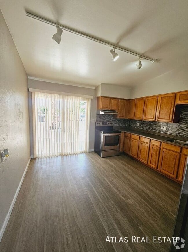 Building Photo - 7015 E Wilshire Dr Unit 3 Rental
