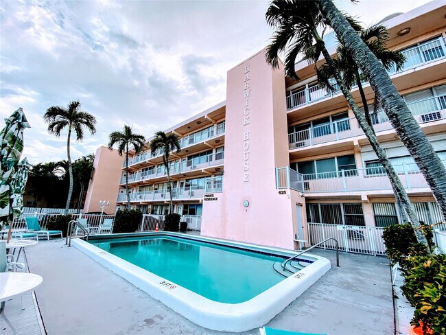 Photo - 625 Antioch Ave Unit 305