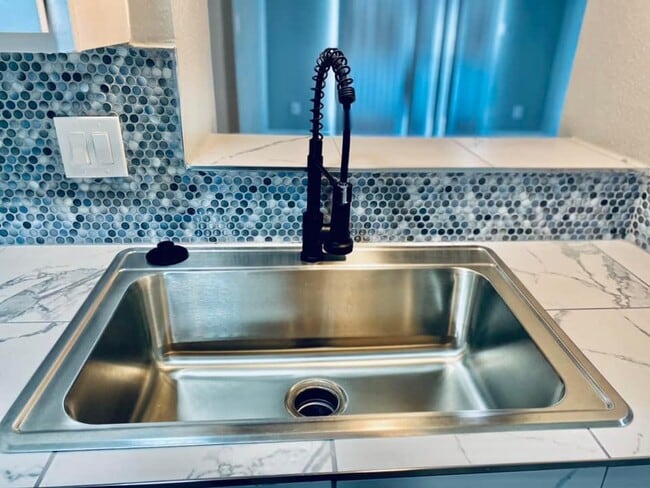 Photo - The Alcove Apartments