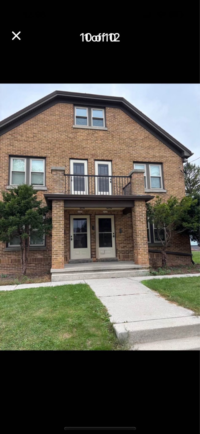 Building Photo - 2520 Calumet Dr