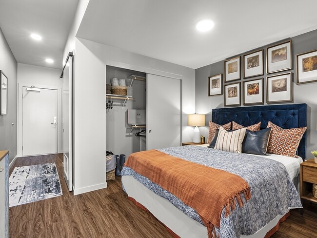 Photo - Bell Totem Lake