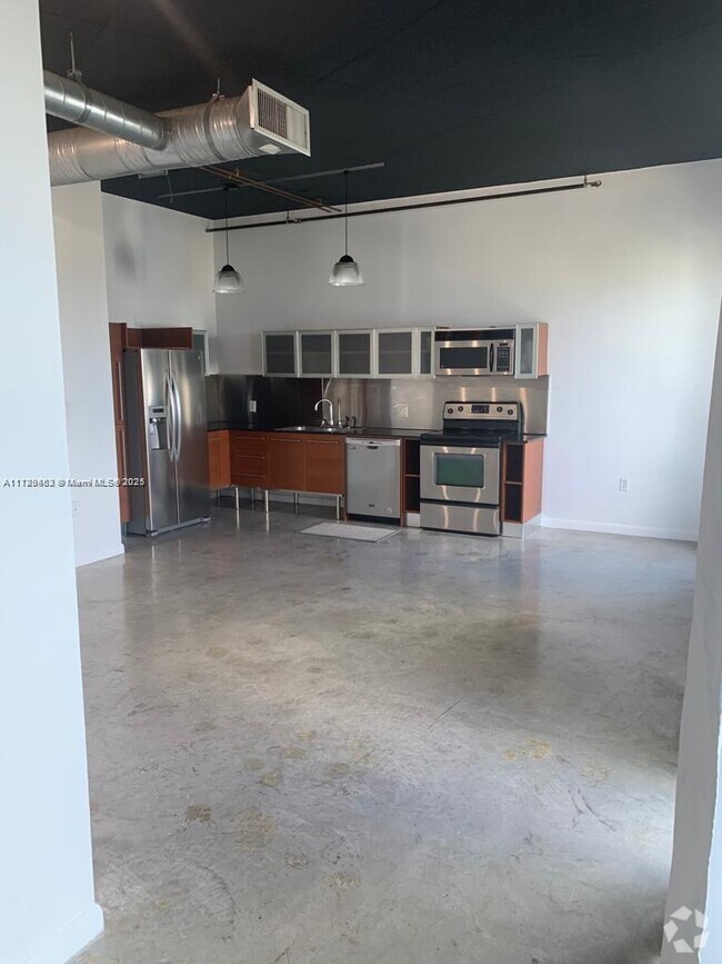 Building Photo - 10 SW South River Dr Unit 1805 Rental