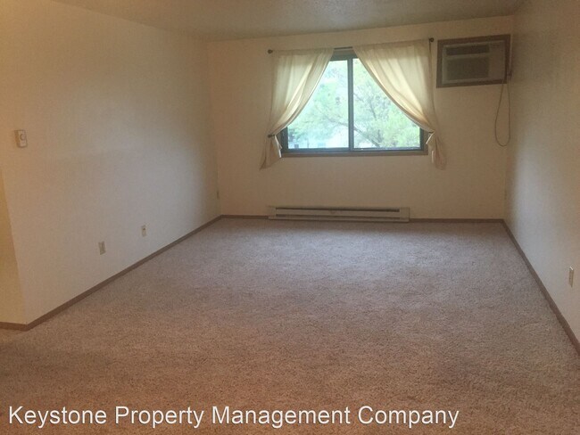 Photo - 2 br, 1 bath House - 810 Benton Dr. # 22