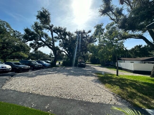 Photo - Edgewood Manor