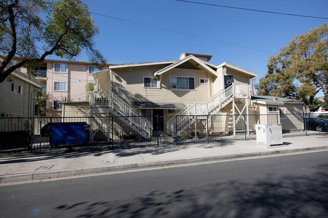 B29--2601-11 S Orchard/1238 W Adams - B29--2601-11 S Orchard/1238 W Adams Apartments