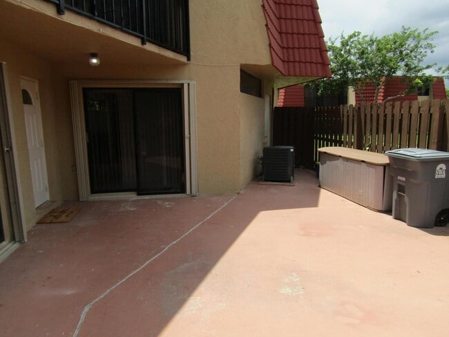 8345 Trent Ct