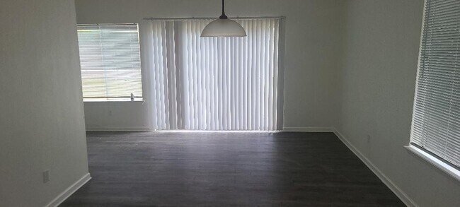 7702 Candlegreen Ln