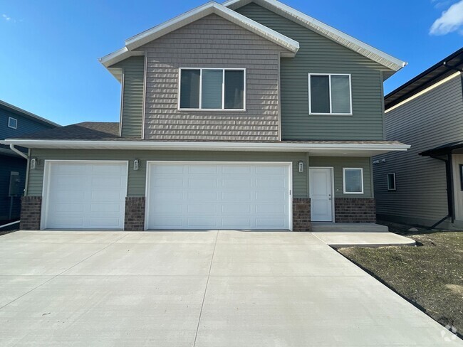 Building Photo - Newly Built in the Wilds neighborhood of W... Rental