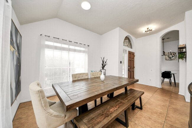 Photo - 7719 Malac Rd