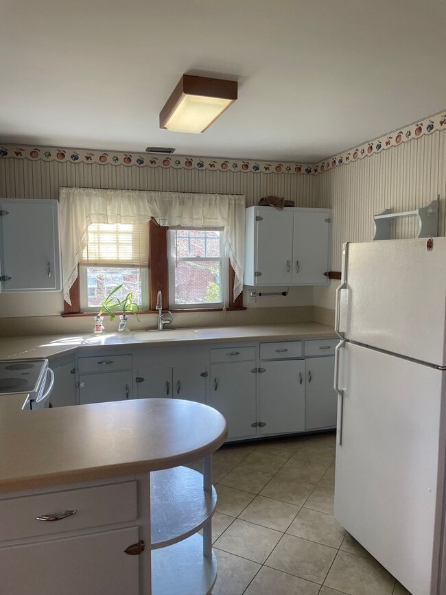 Photo - Roommate Needed for 4 BR 1 BATH home