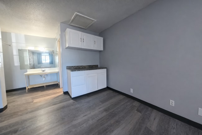 Photo - All-Inclusive Modern Studio | Fully Renovated | Columbus, KS Unit 13