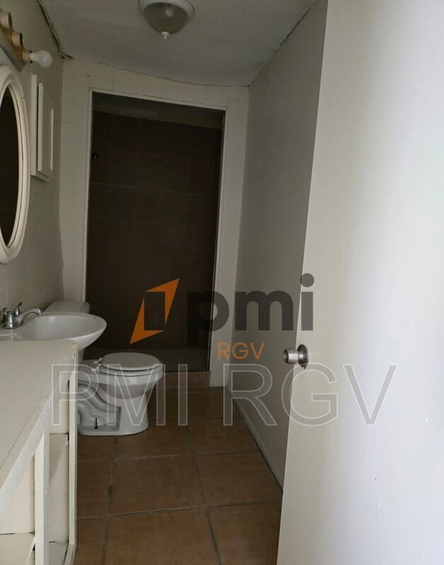 Photo - 1608 Norma Ln Unit 8