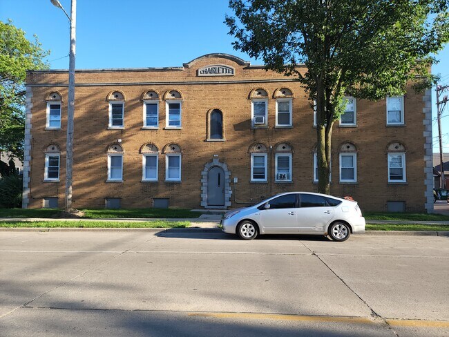 Photo - 1027 E Center St Unit 4