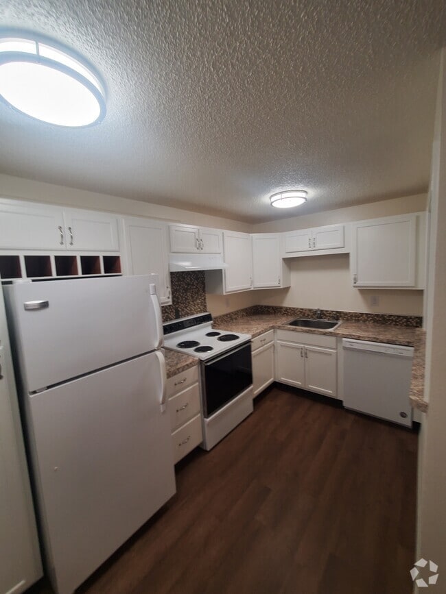 Mountain Tahoma Meadows Nearby Condos for Rent WA 421