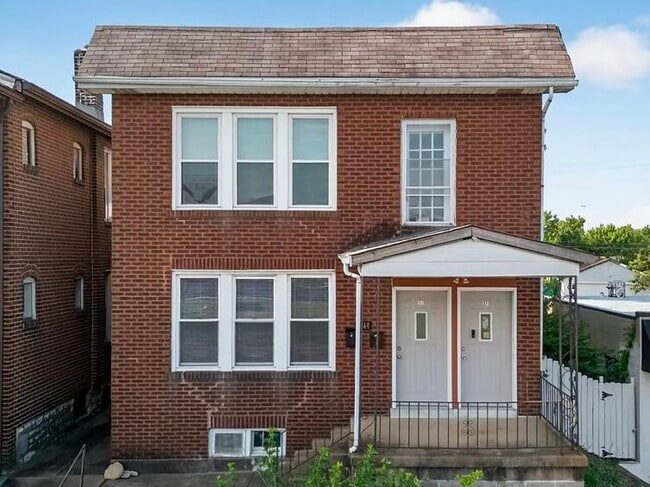 Building Photo - 3844 Gravois Ave Unit 1F Rental