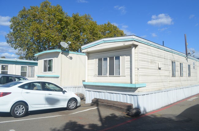 Mt. Taylor Mobile Home Park