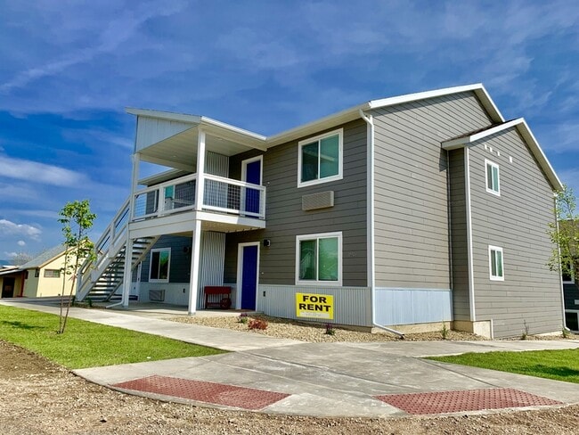 Photo - 1220 Linden St