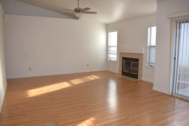 Photo - 9435 Soaring Oaks Dr