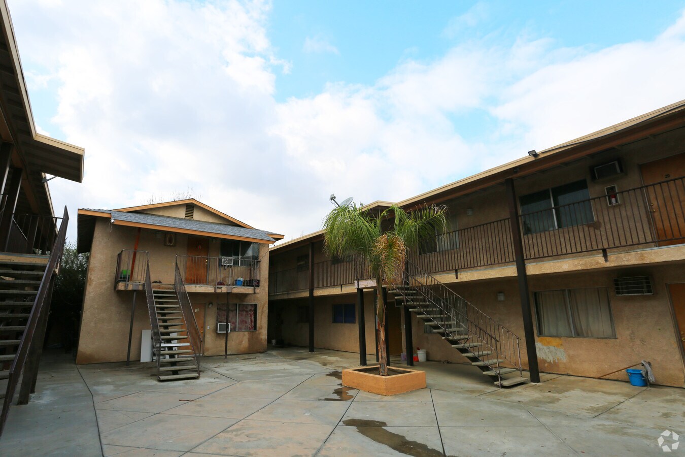 Photo - Country Village Apartments