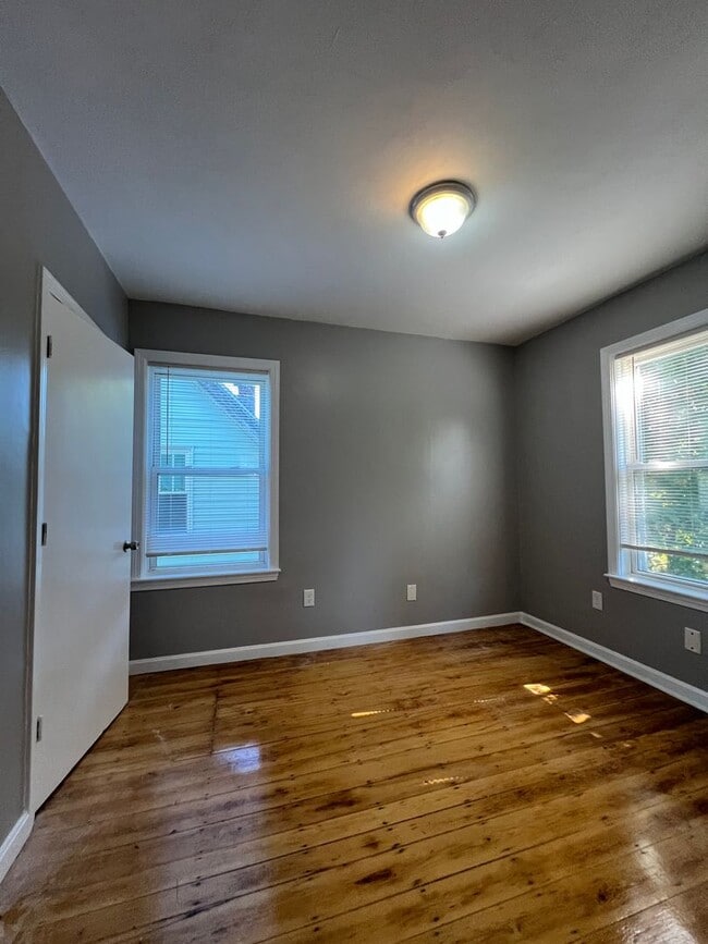Photo - 94 Armandine St Unit 3