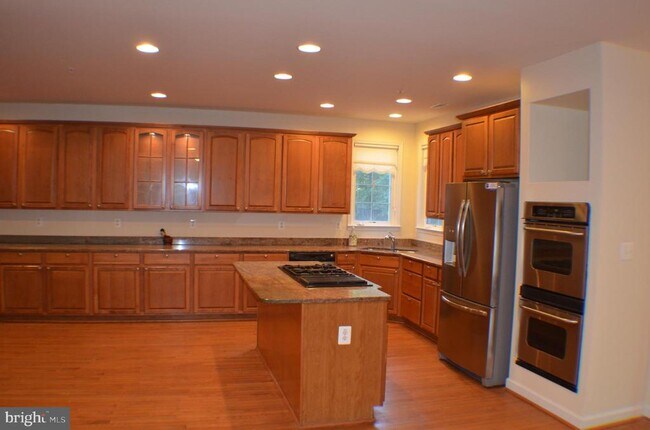 Photo - 11818 Tregiovo Pl