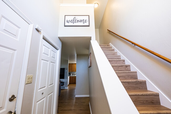 Photo - 341 Desplaine Rd