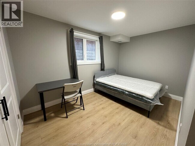 Photo - 757 Randolph Ave