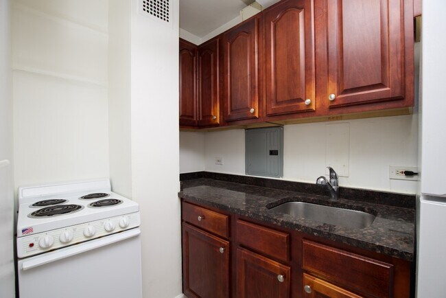 Photo - 4180 N Marine Dr Unit 1031
