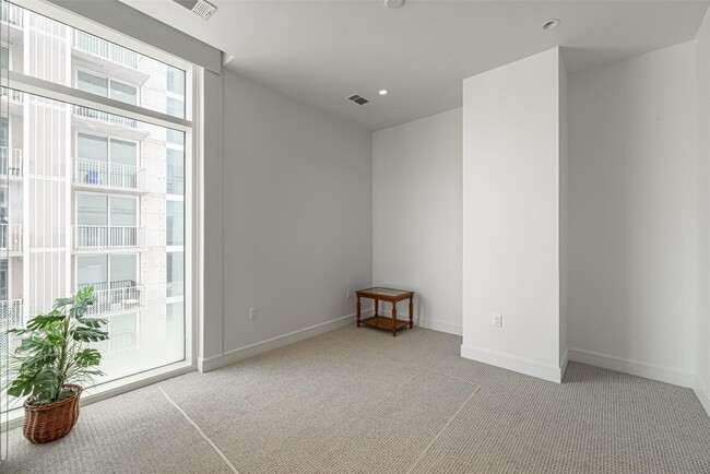 Photo - 4521 San Felipe St Unidad 1203