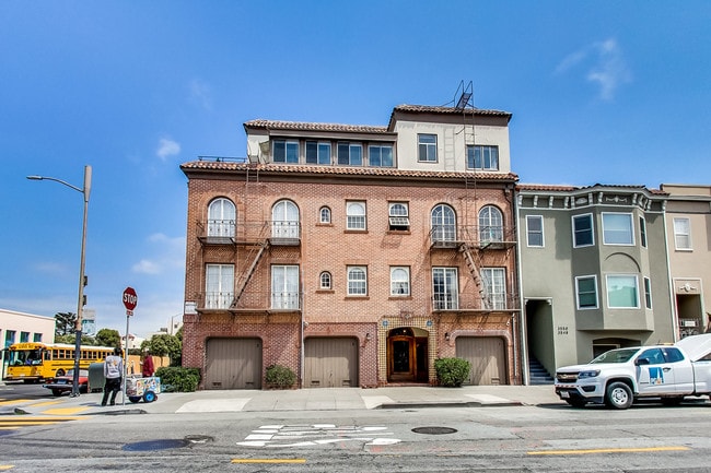 3560 Divisadero