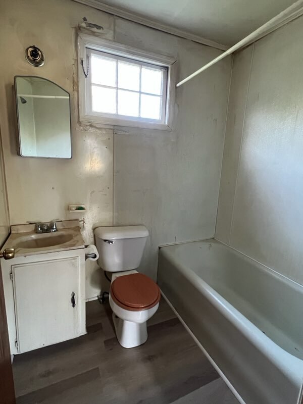 Photo - 210 Cleveland St