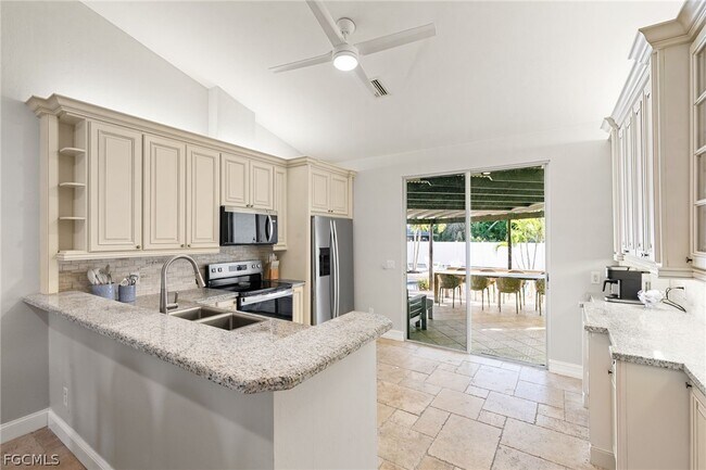 Photo - 317 3rd Ave