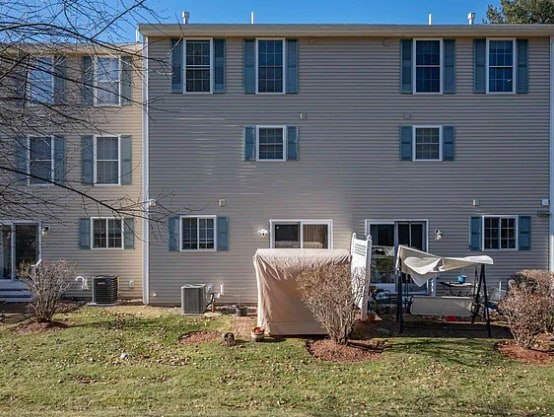 Patio and Back yard - 20 Georgetown Dr