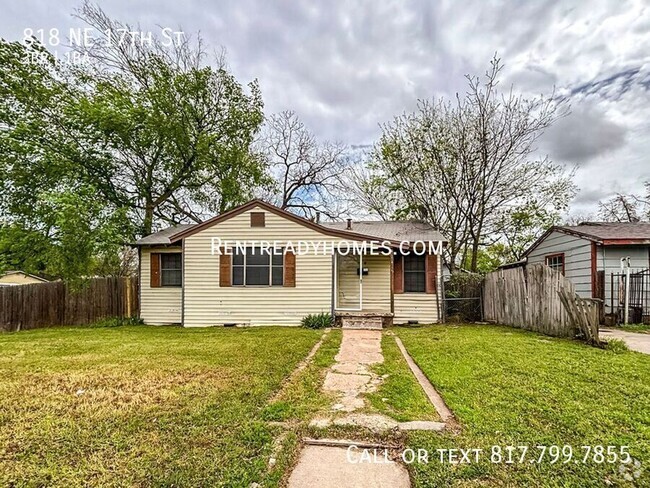 Building Photo - 818 NE 17th St Rental